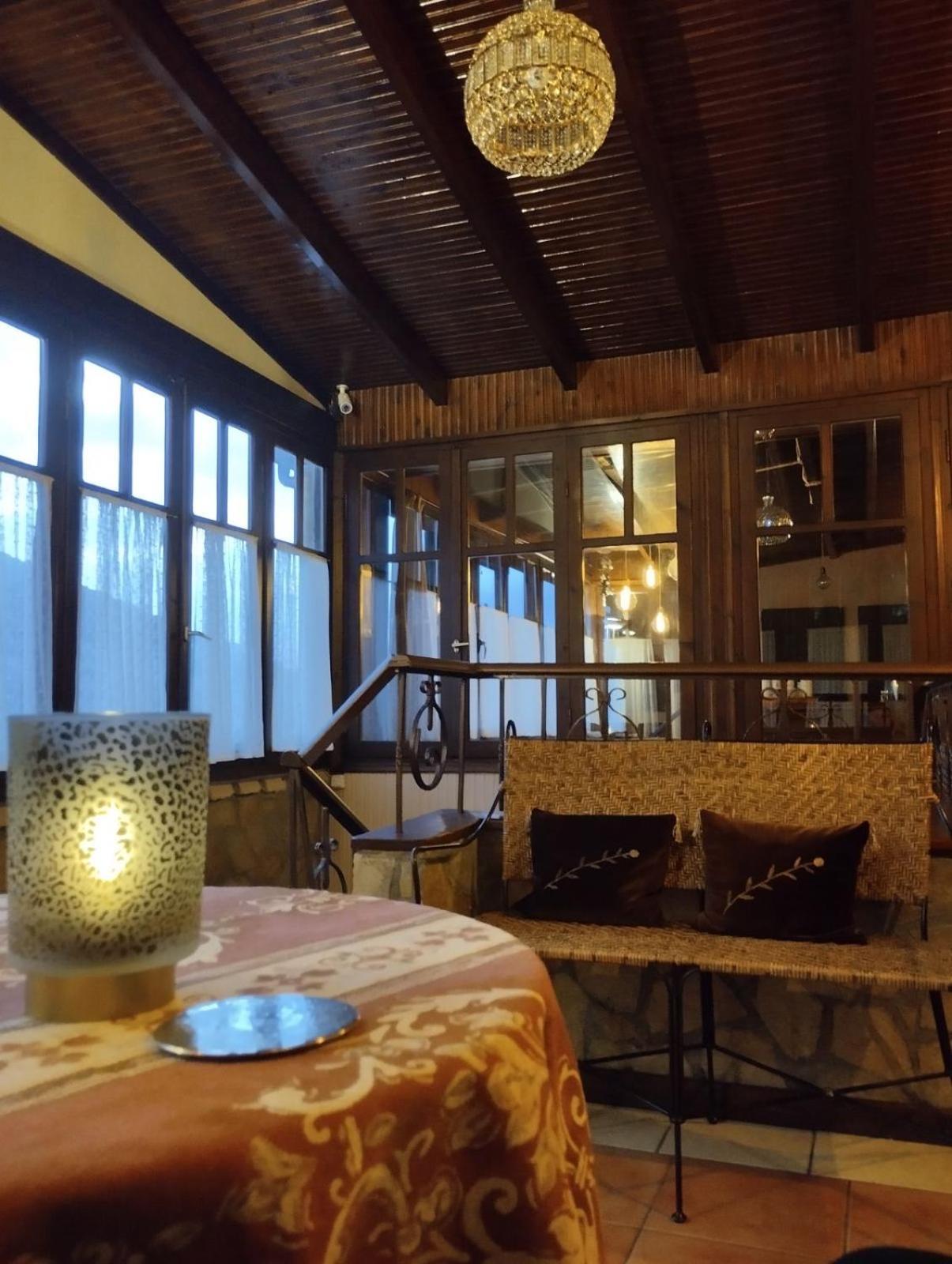 Fanaras Hotel Калаврита Экстерьер фото