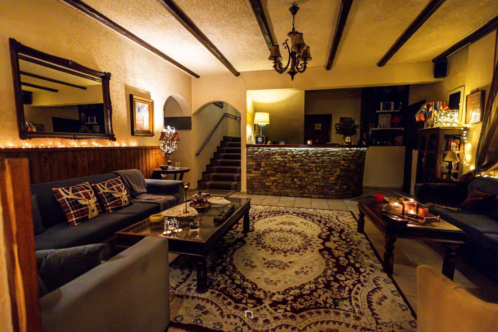 Fanaras Hotel Калаврита Экстерьер фото