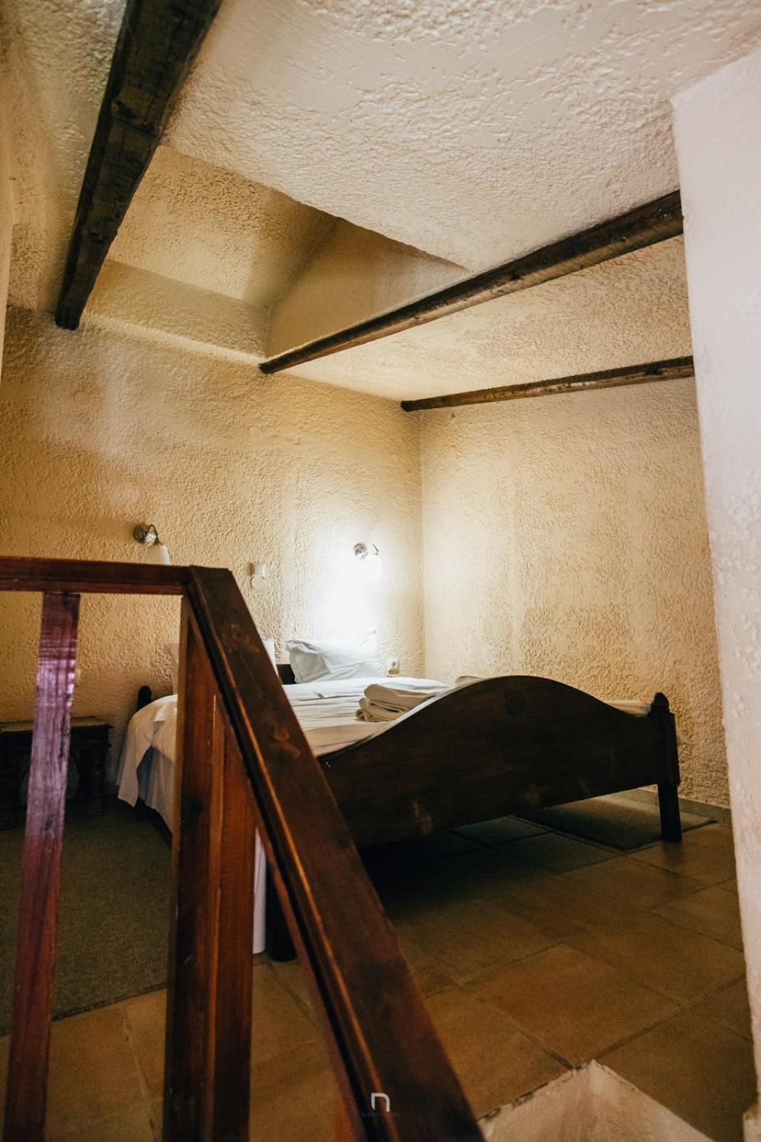 Fanaras Hotel Калаврита Экстерьер фото
