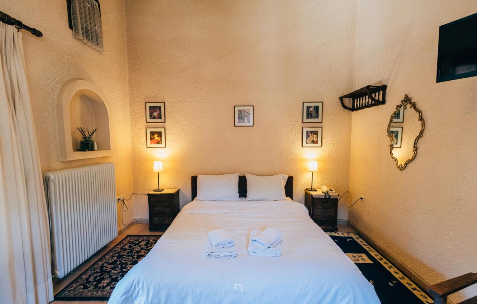 Fanaras Hotel Калаврита Экстерьер фото